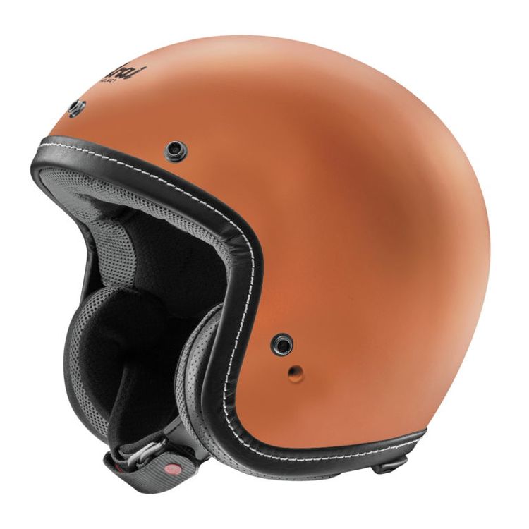 Arai Classic-V cafe racer helmet