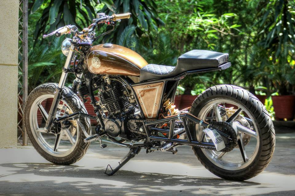 J&D Custom Co. Bajaj Pulsar 220