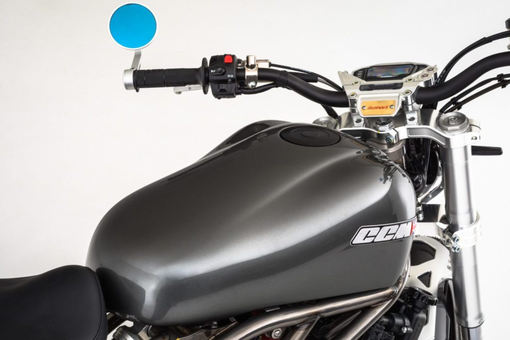 ccm spitfire six tank