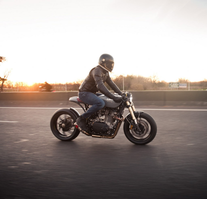 Kawasaki KZ750 cafe racer