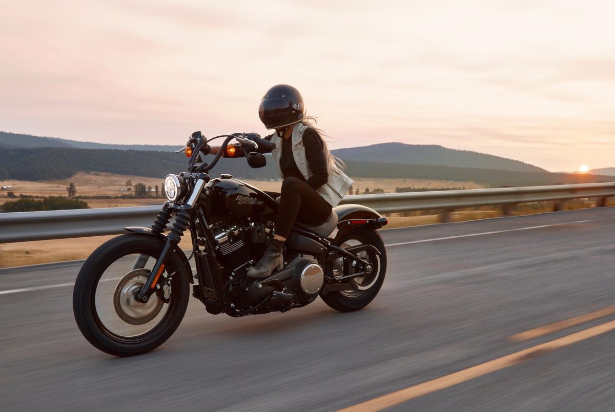 15 Best Retro Helmets for Motorcyclists