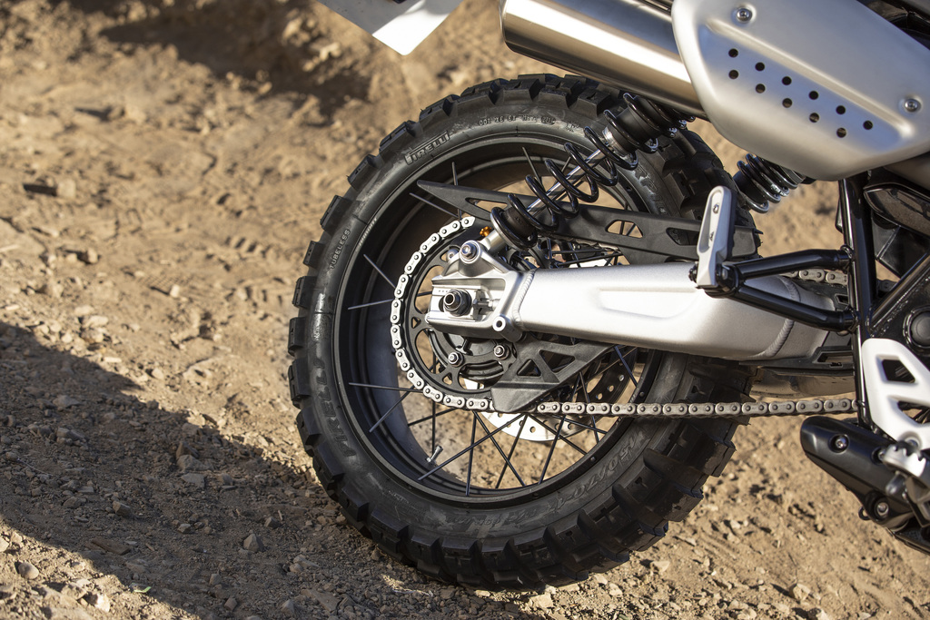 Triumph Scrambler 1200 XE close up