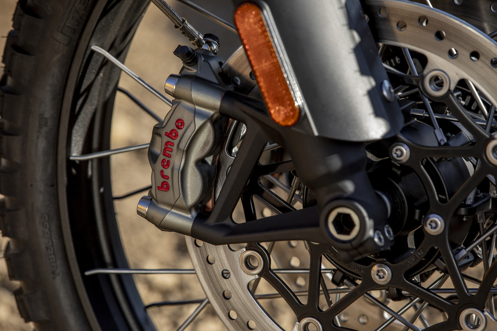 Triumph Scrambler 1200 XE close up