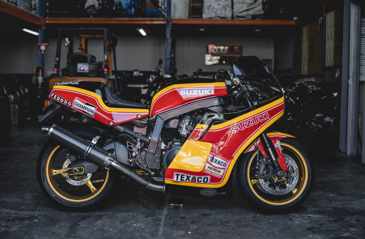Suzuki GSX-R 1100 Resto Mod Built to Honor Barry Sheene