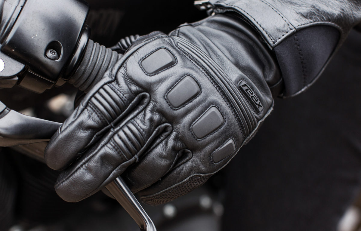 How Should Motorcycle Gloves Fit? A Guide to Finding the Best-Fitting Gloves for You