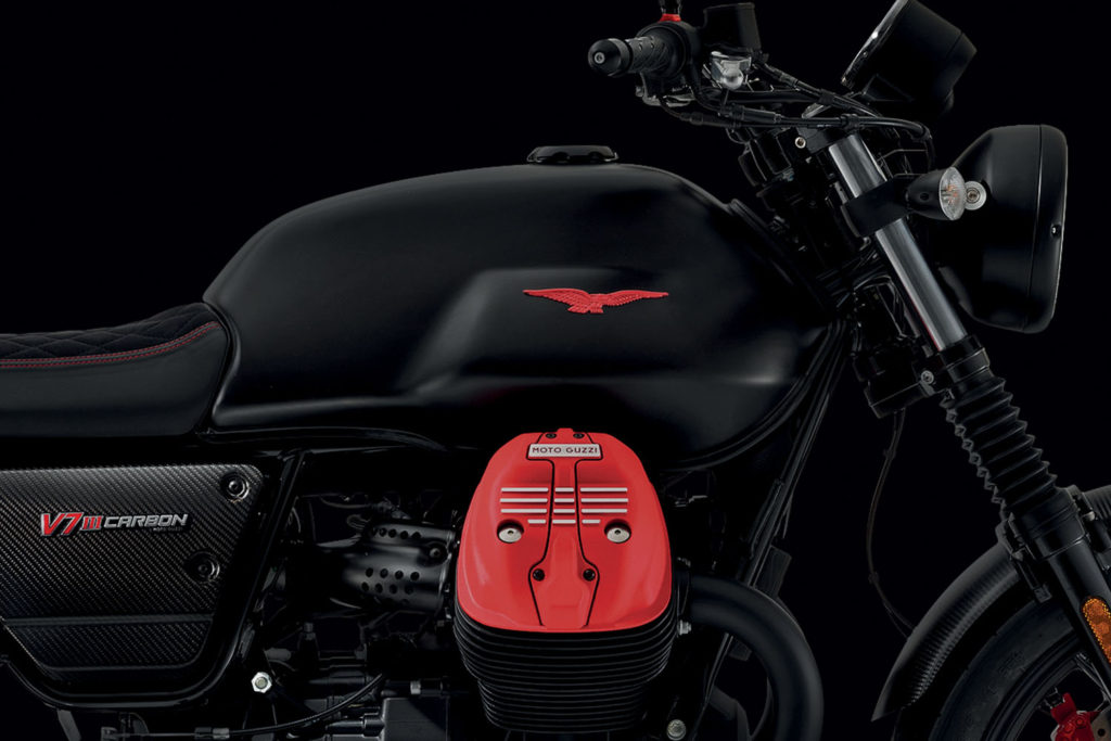 Moto Guzzi V7 III Carbon