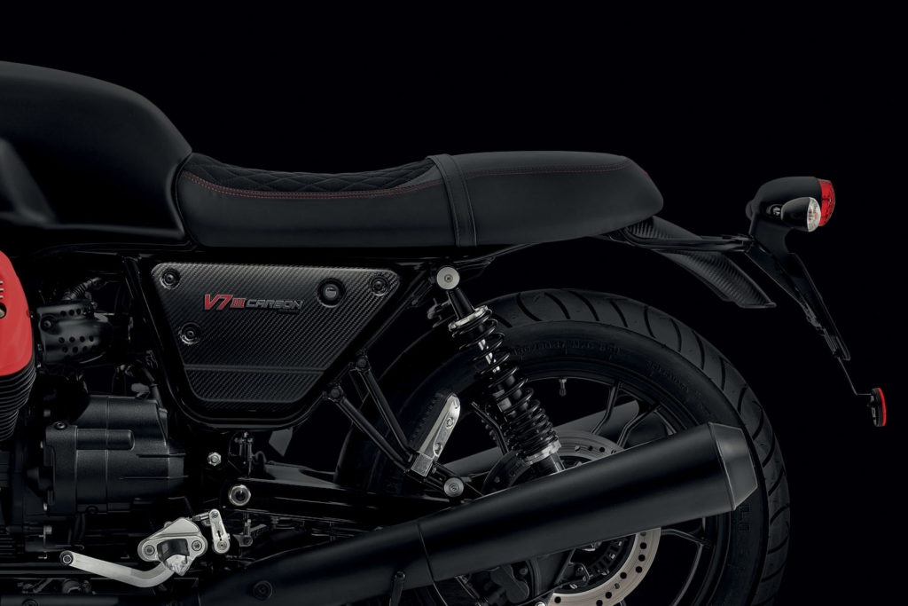 Moto Guzzi V7 III Carbon