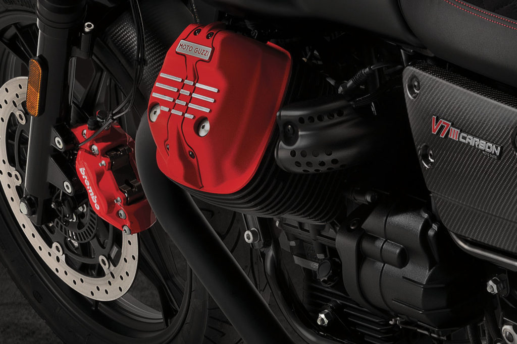 Moto Guzzi V7 III Carbon