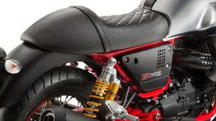 Moto Guzzi V7 III sella