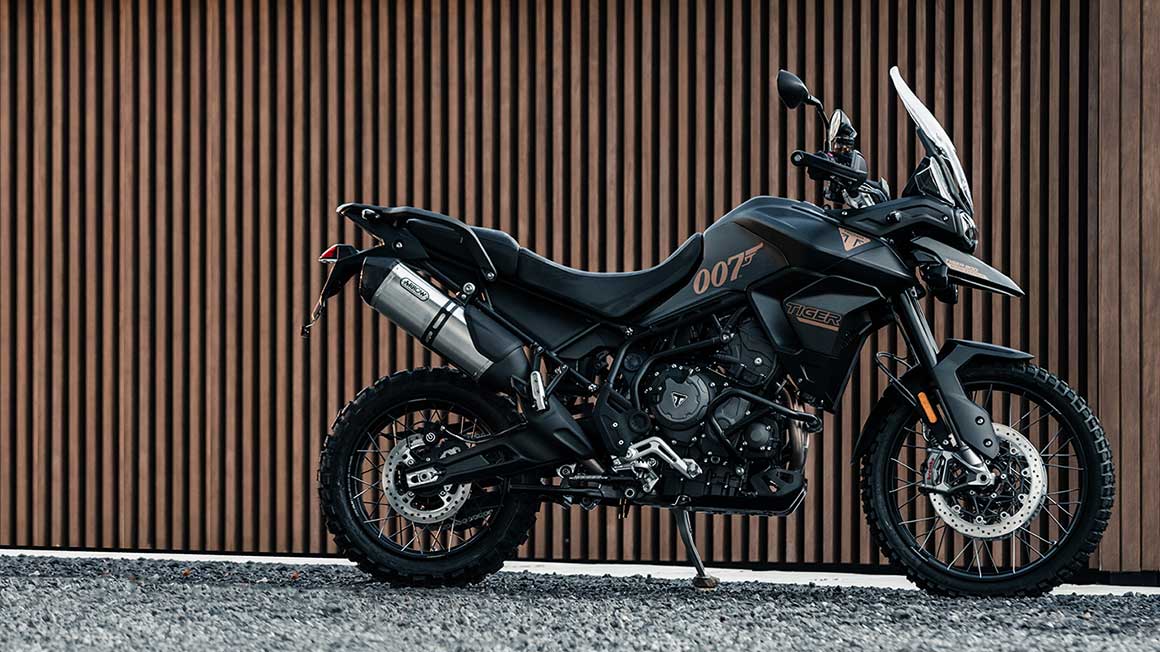 Triumph Tiger 900 Bond Edition side view