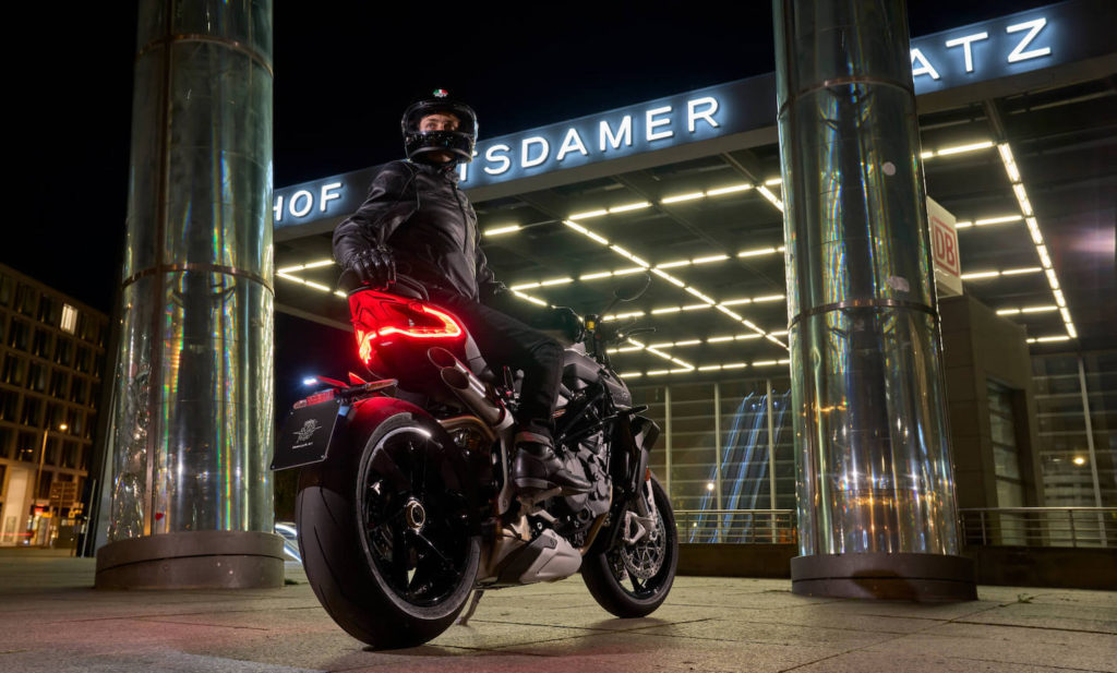 MV Agusta Brutale 1000 RS rear parked