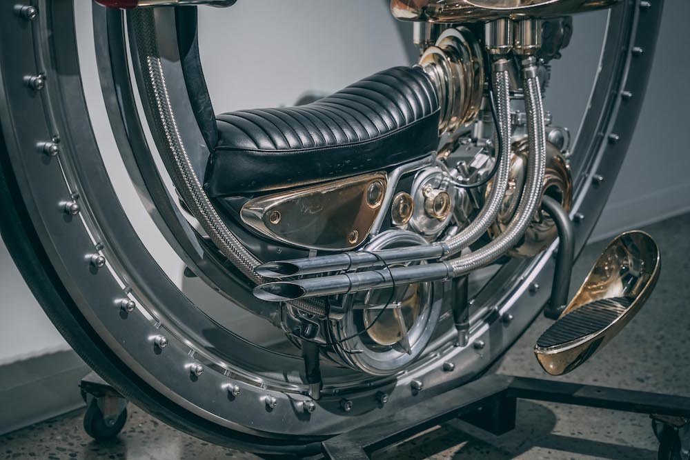 Monocycle used in Men in Black 3 (2012)-1