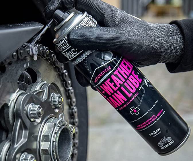 Here's how to find the best chain lube for motorcycles. 