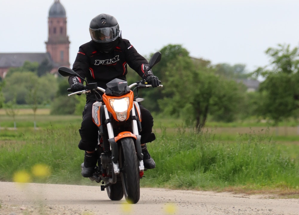 Scorpion Motorcycle Helmets: Should You Buy One and What's the Best? 2