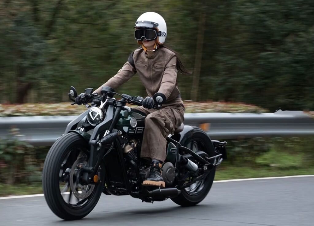 Benda Motorcycles Napoleon 250 bobber