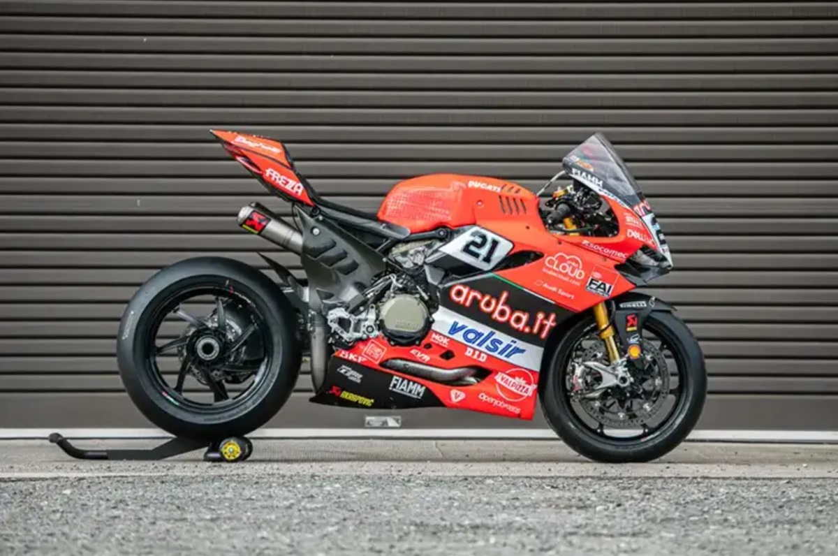 Iconic Auctioneers Offers Ducati World Superbike Racing Panigale and Others in September