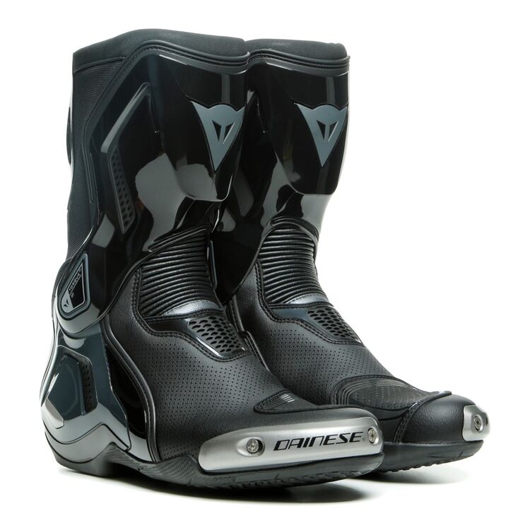The Best Summer Motorcycle Boots for Maximum Comfort and Protection 1
