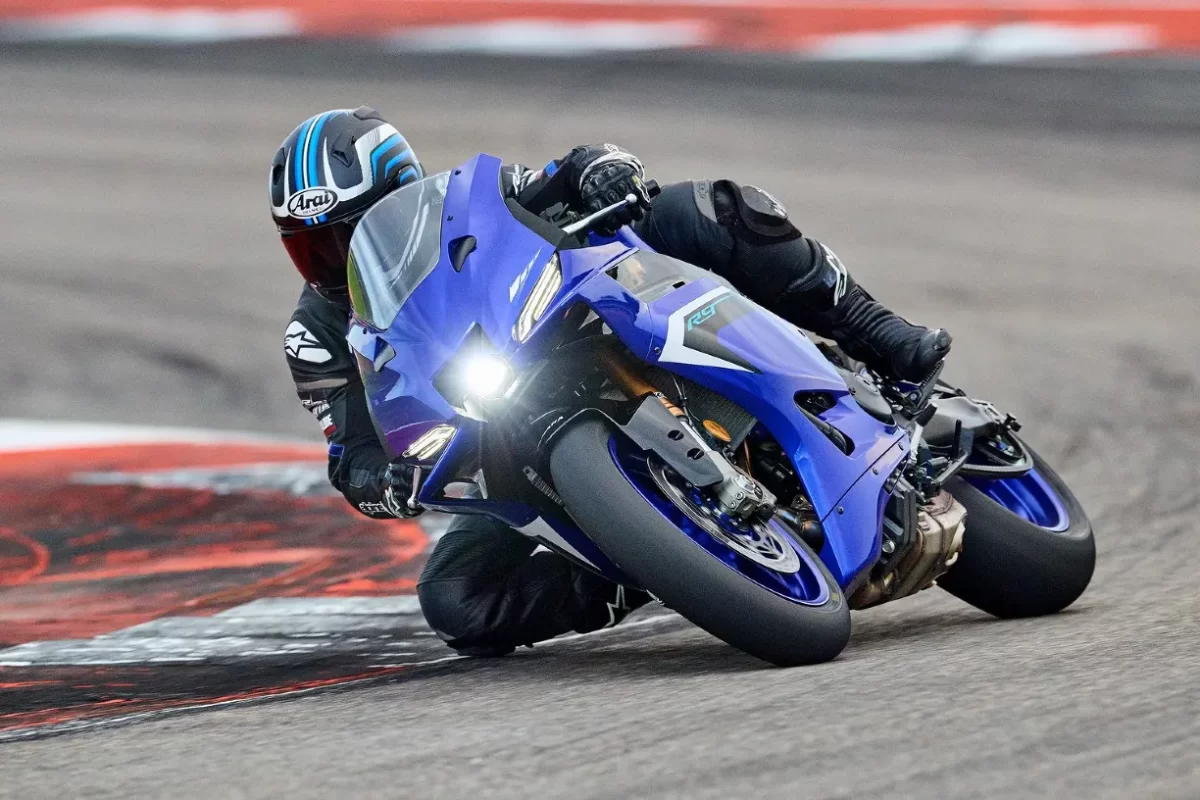 Check Out the 2025 Yamaha YZF-R9