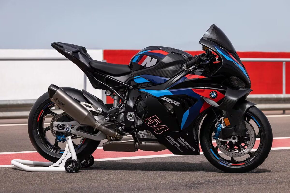 Check Out the 2025 BMW M 1000 RR