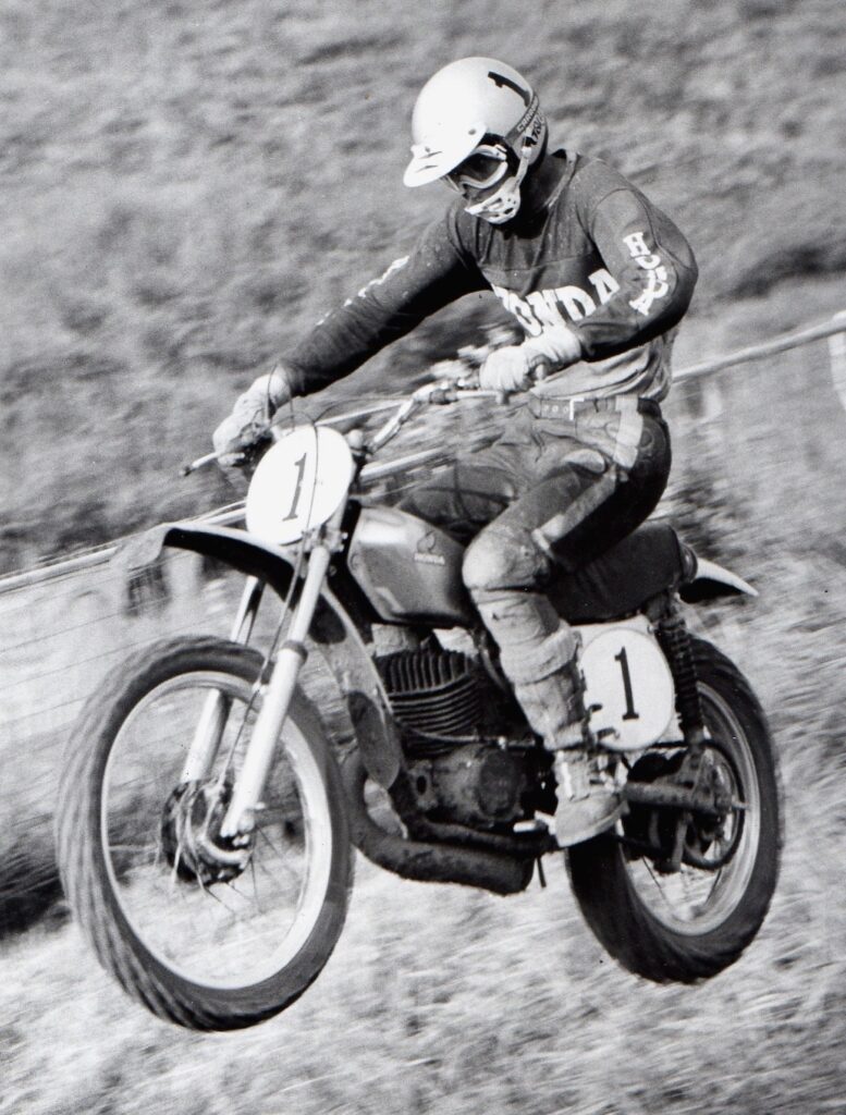 Honda Elsinore racing 