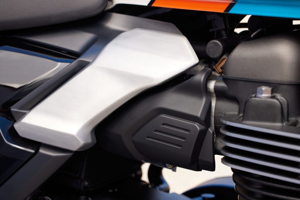 2025 Triumph Speed Twin 900 close up detail