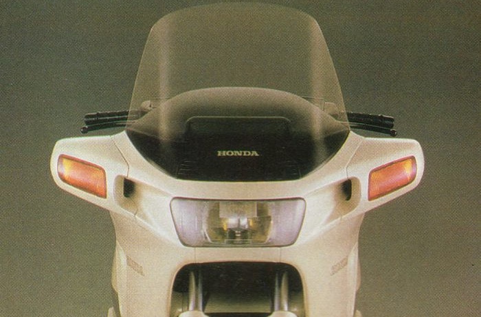 The Honda PC800 Pacific Coast: A Look Back at One of Honda's Most Interesting Icons 1