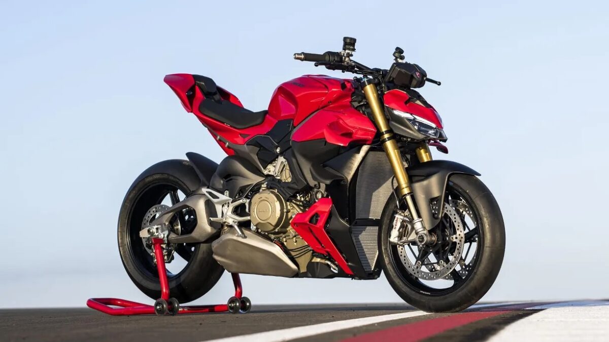 Check Out 2025 Ducati Streetfighter V4 and V4 S