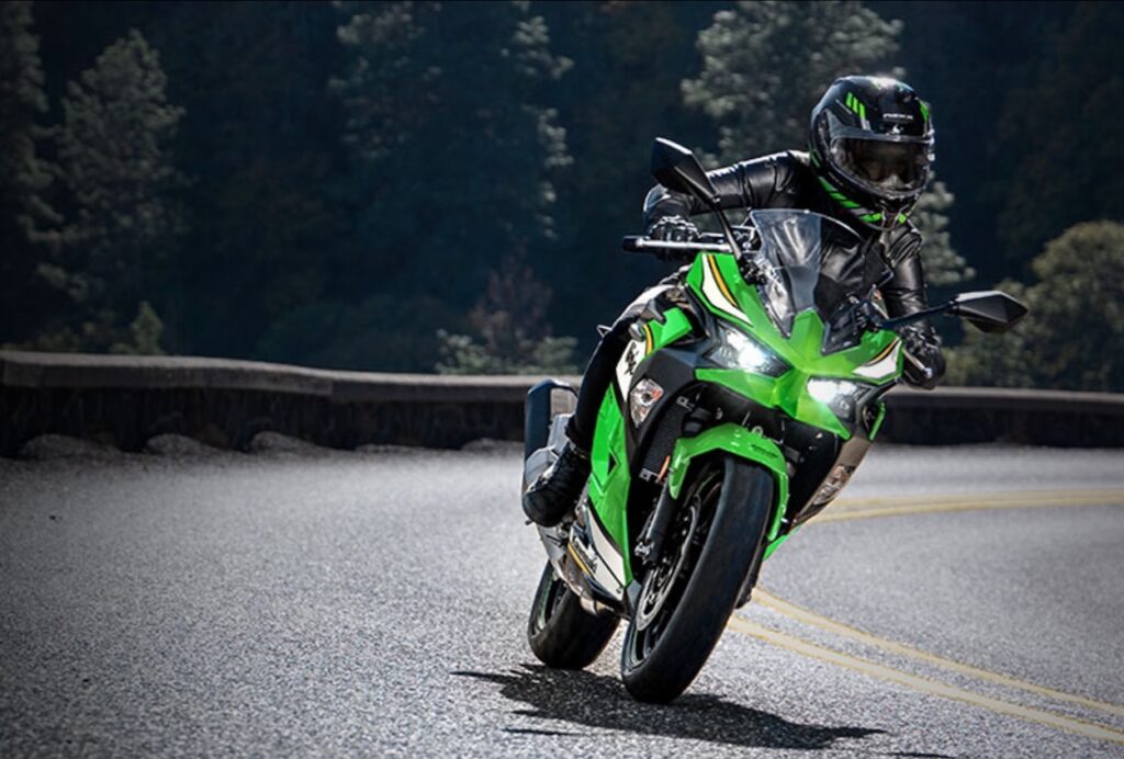 The 8 Coolest Beginner Motorcycles (2024) 1