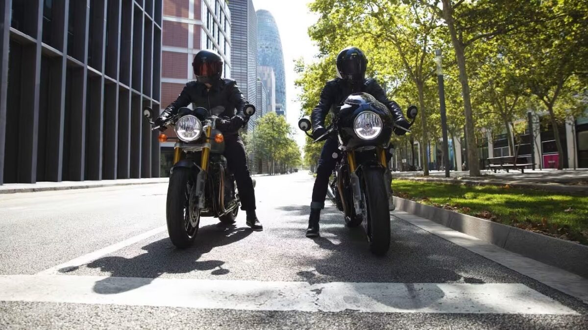 The Triumph Thruxton 400 Will Be Here Soon and Here’s Everything I Know