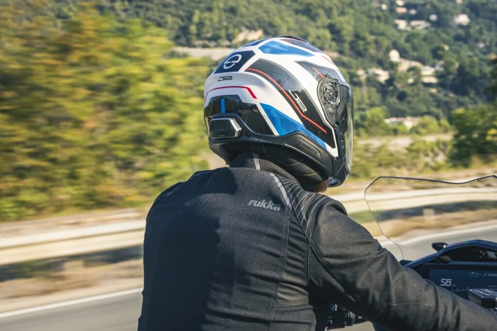 Schuberth and Cardo new SC EDGE bluetooth communicator