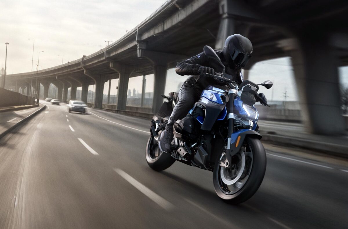 Check Out the 2026 BMW R 1300 R