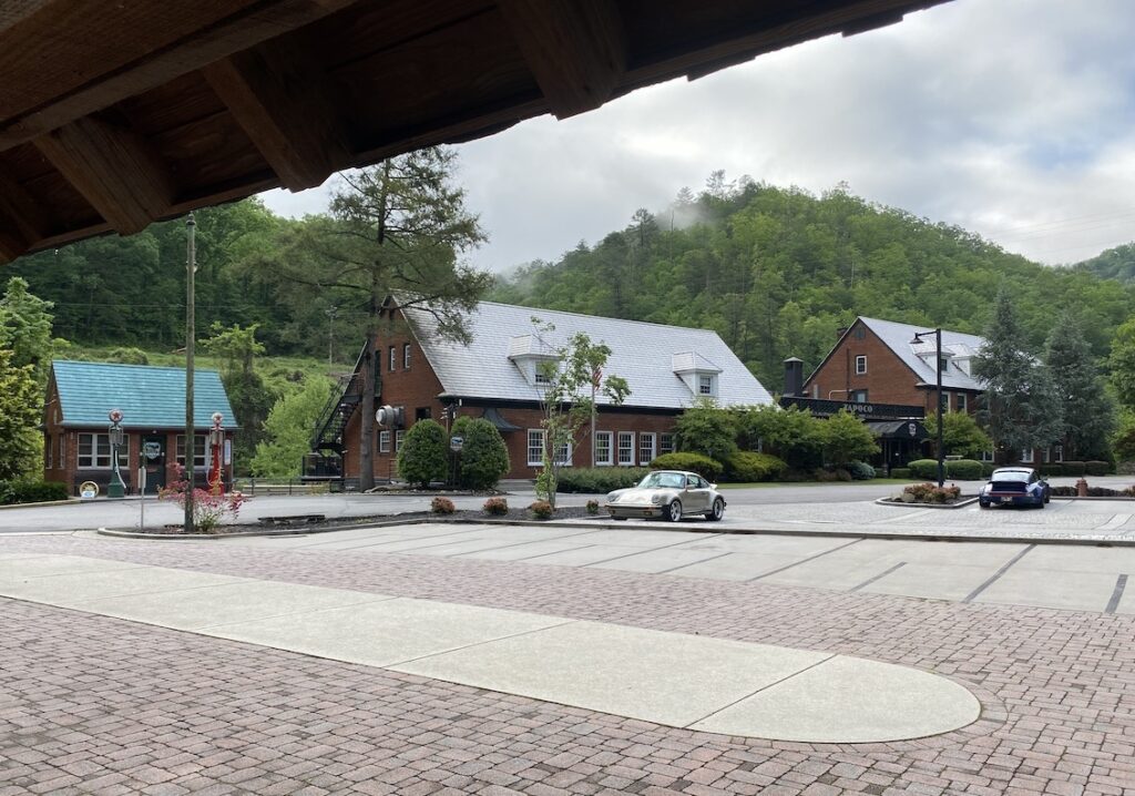 Tapoco Lodge. Photo taken from the motorcycle parking area