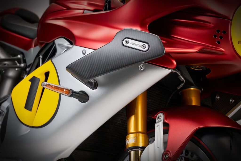 MV Agusta Superveloce Ago winglet detail