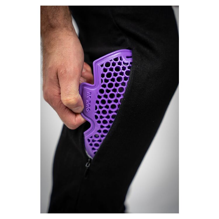 the armor pocket on the Bull-it guardian slim jeans