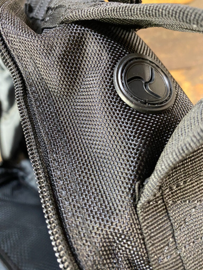 Headphones cord slot on the Viking Bags backpack