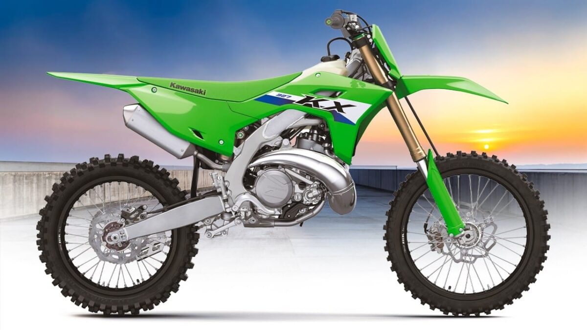 Two-Stroke Thunder Returns: Kawasaki’s KX327 Shakes Up Motocross Again