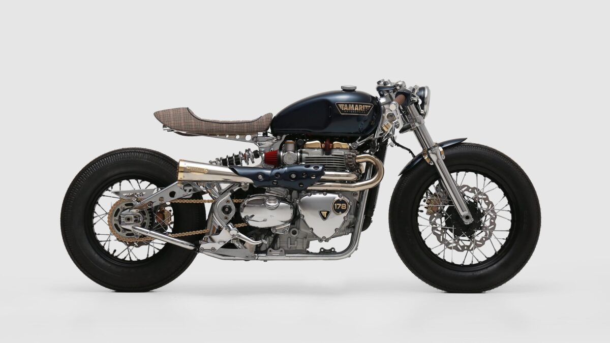 Custom Triumph Bonneville Bobber by Tamarit