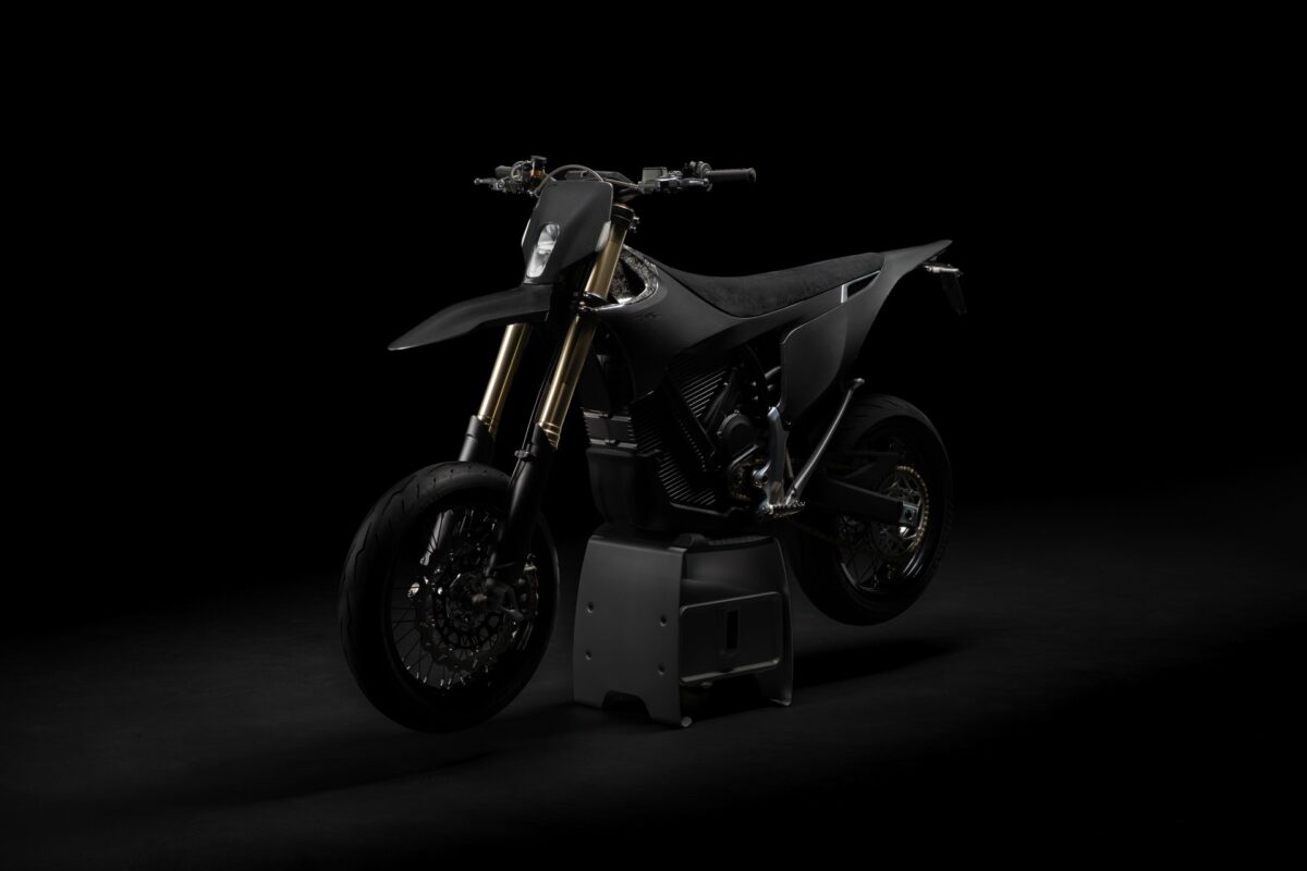 Stark’s VARG SM Sköll Hits 272 Lb With Titanium Upgrades